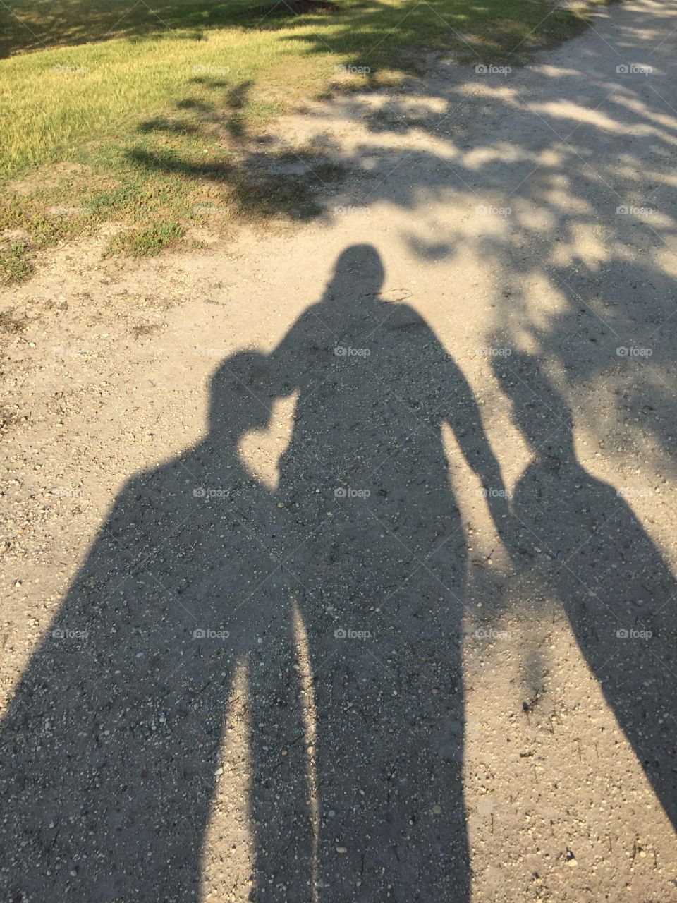 Family shadows. Family shadow walk. 