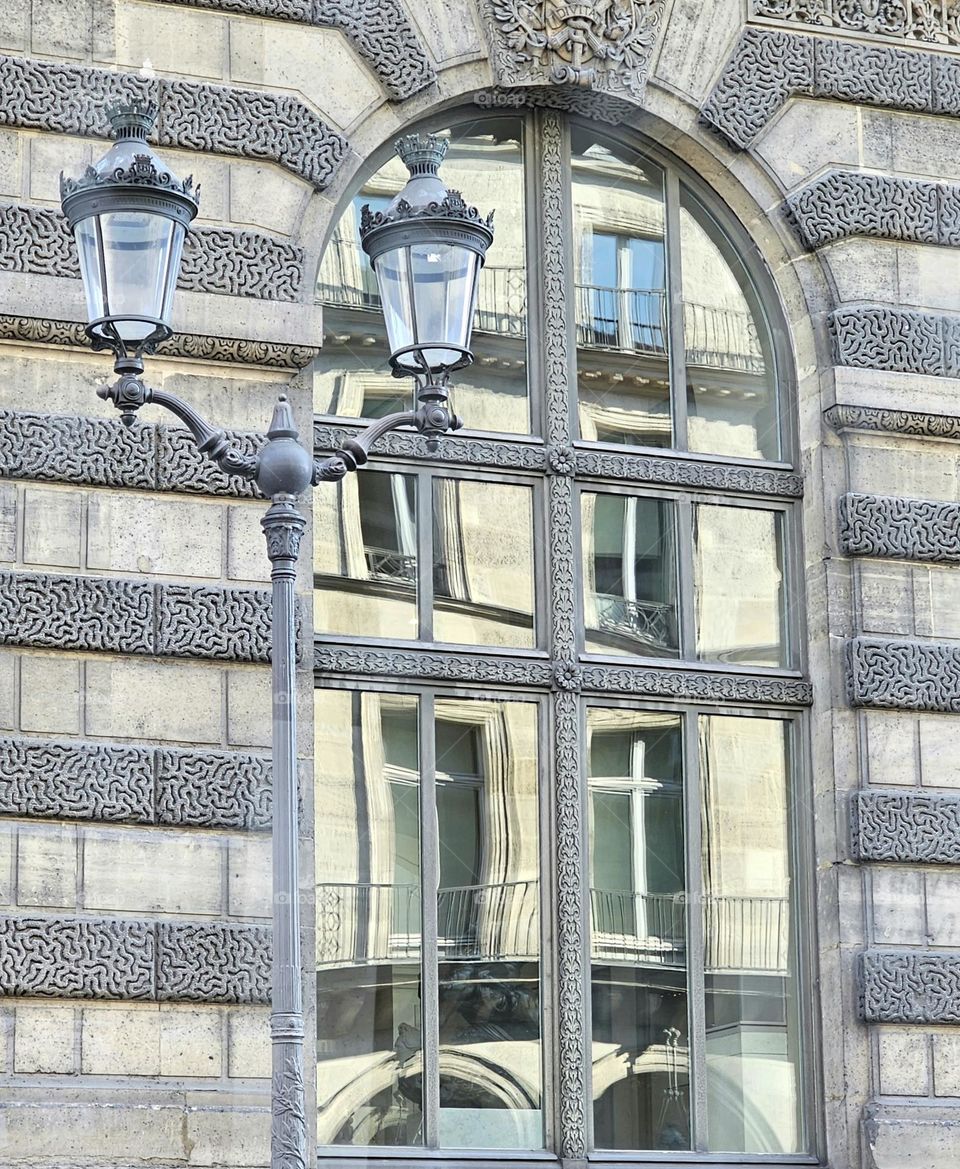 façade du musée du Louvre