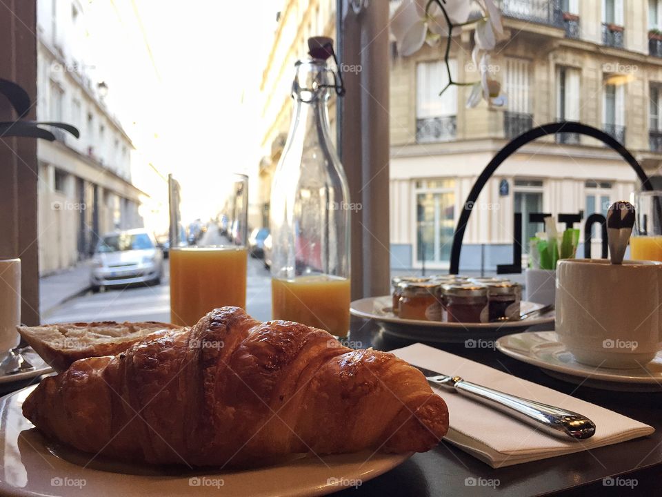 Parisian Breakfast 