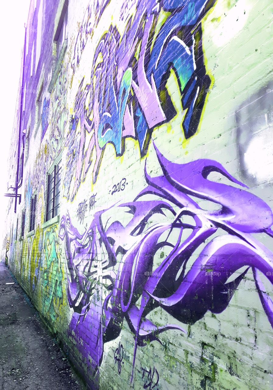 colorfull graffiti outside ❤❤❤❤❤