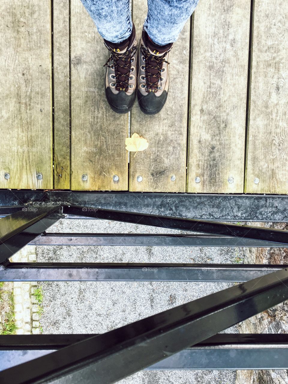 Feet on the bridge