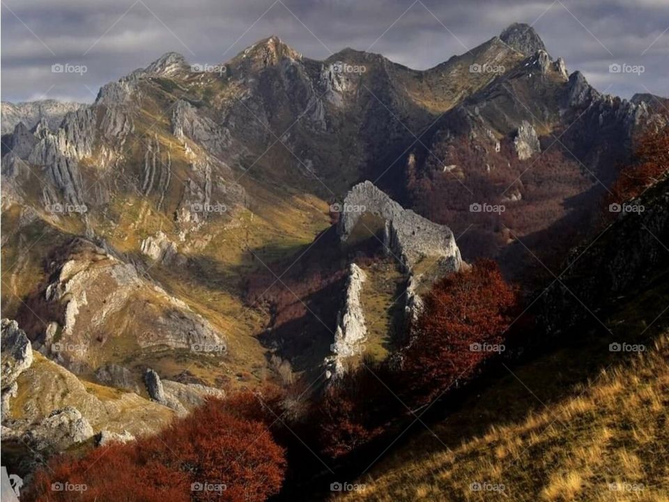 Beautiful Peña Terrionda summit background