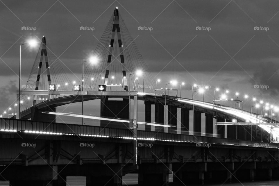 Saint-Nazaire bridge by night 