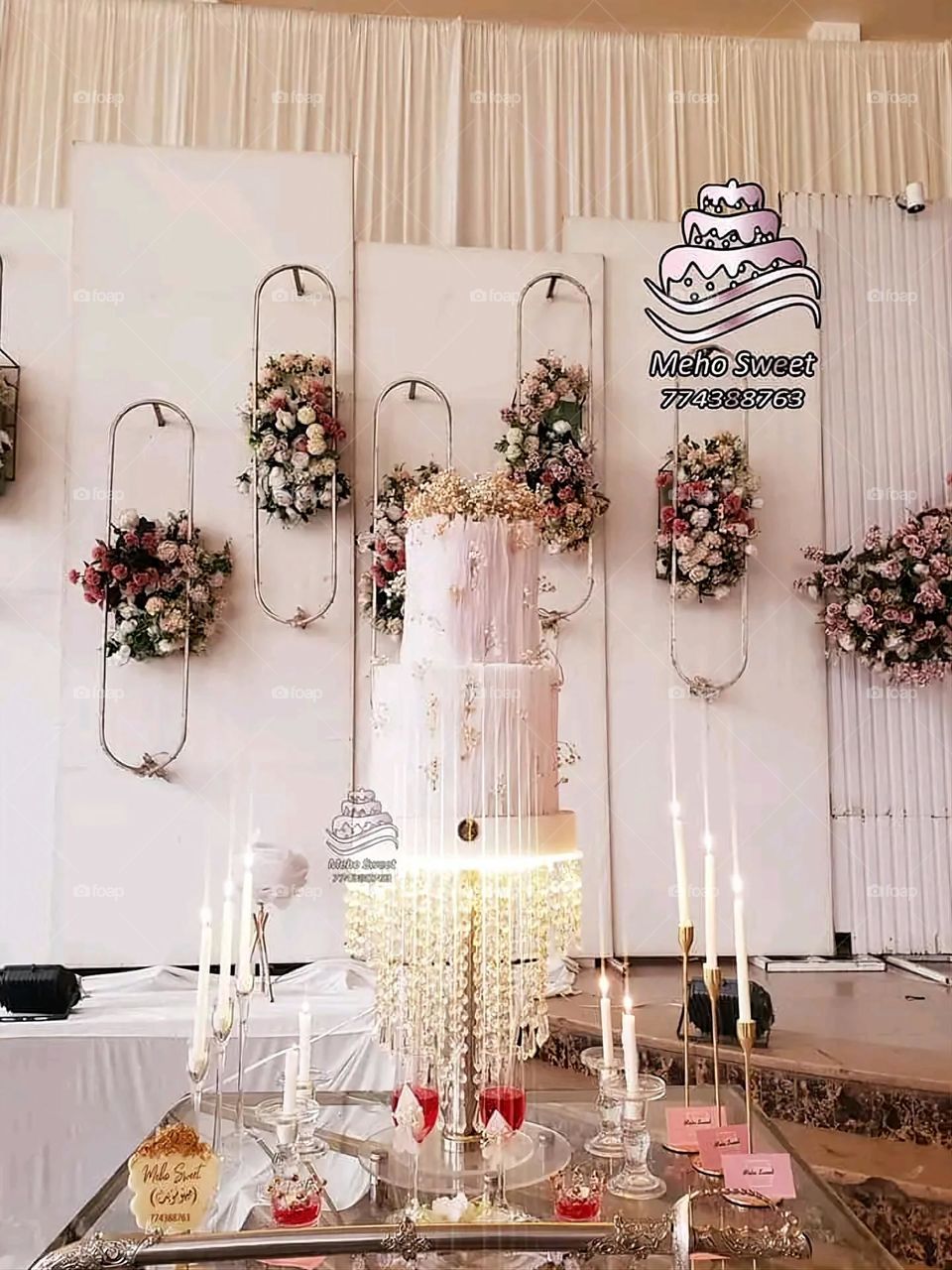 A very beautiful picture, and there is no better picture than it. There is no better picture of green herbs and colorful, red and white roses than it. Glory be to God, the natural and picturesque view, and there is no more