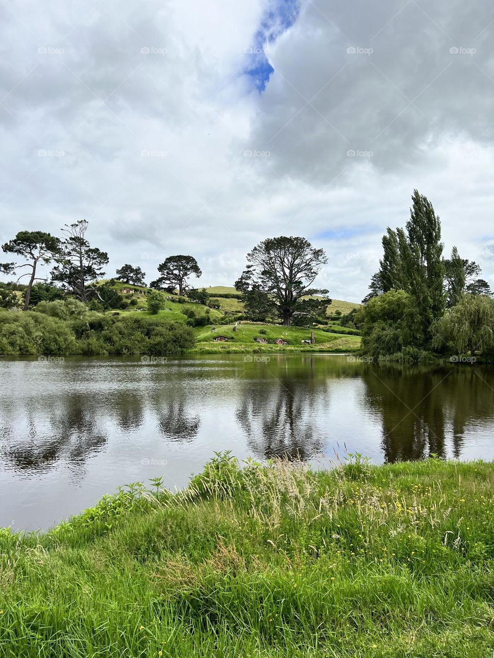 Hobbiton New Zealand - Gorgeous rolling hills 