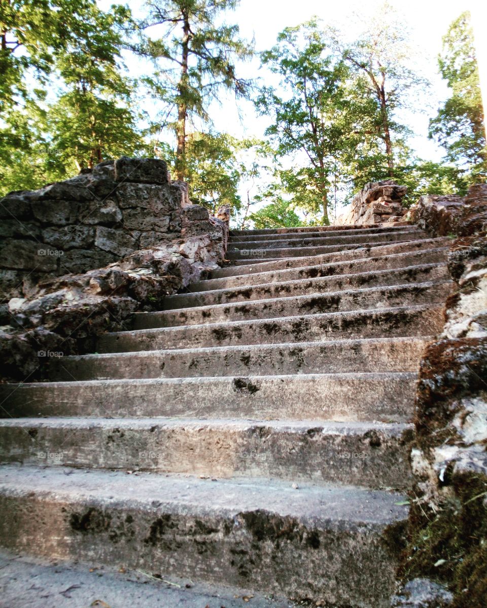 Cēsis Castle is one of the most iconic and best preserved medieval castles in Latvia. The foundations of the castle were laid 800 years ago by the Livonian Brothers of the Sword.