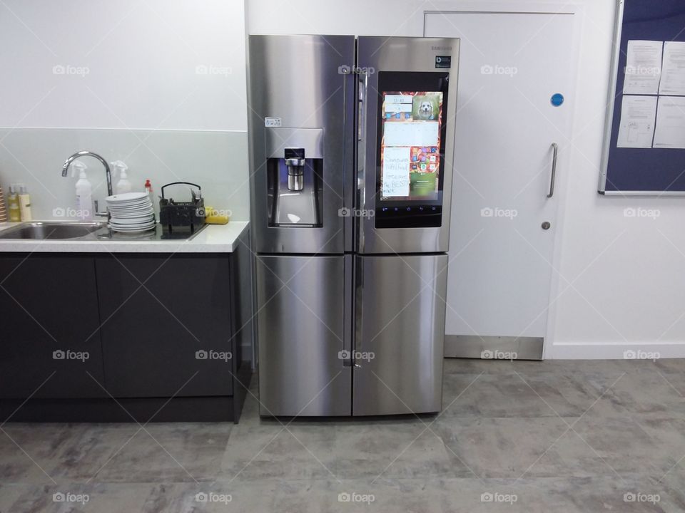 Samsung American style fridge freezer stainless steel with touchscreen display Refrigerator