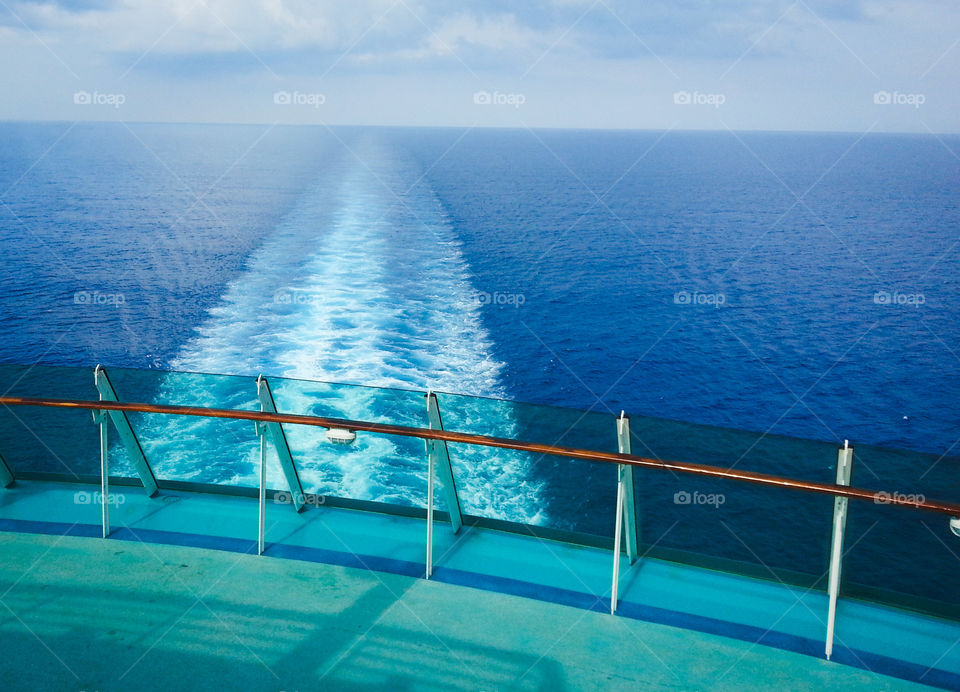 Propeller wake from Freedom of the Seas