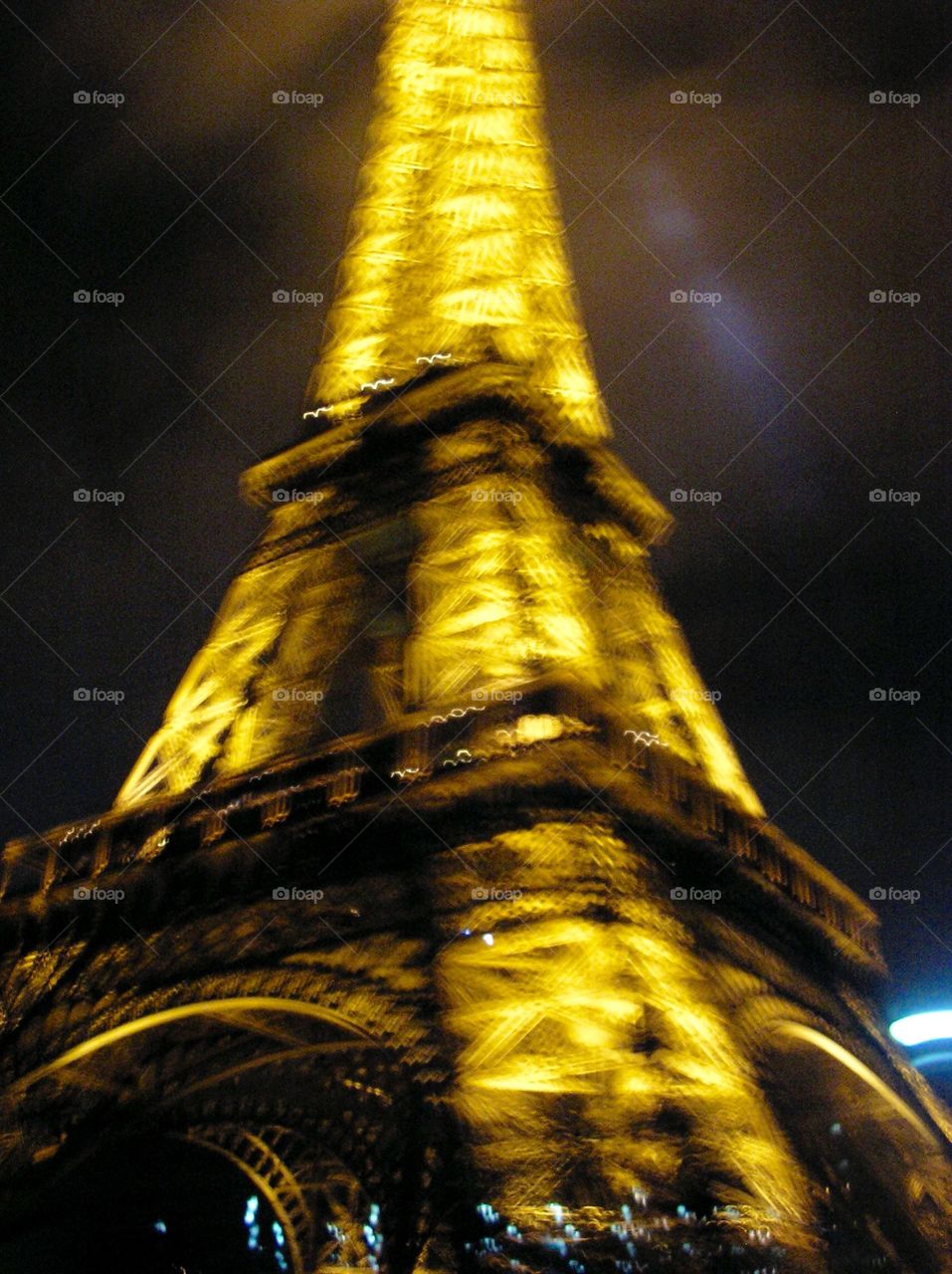 Eiffel tower lightning in motion