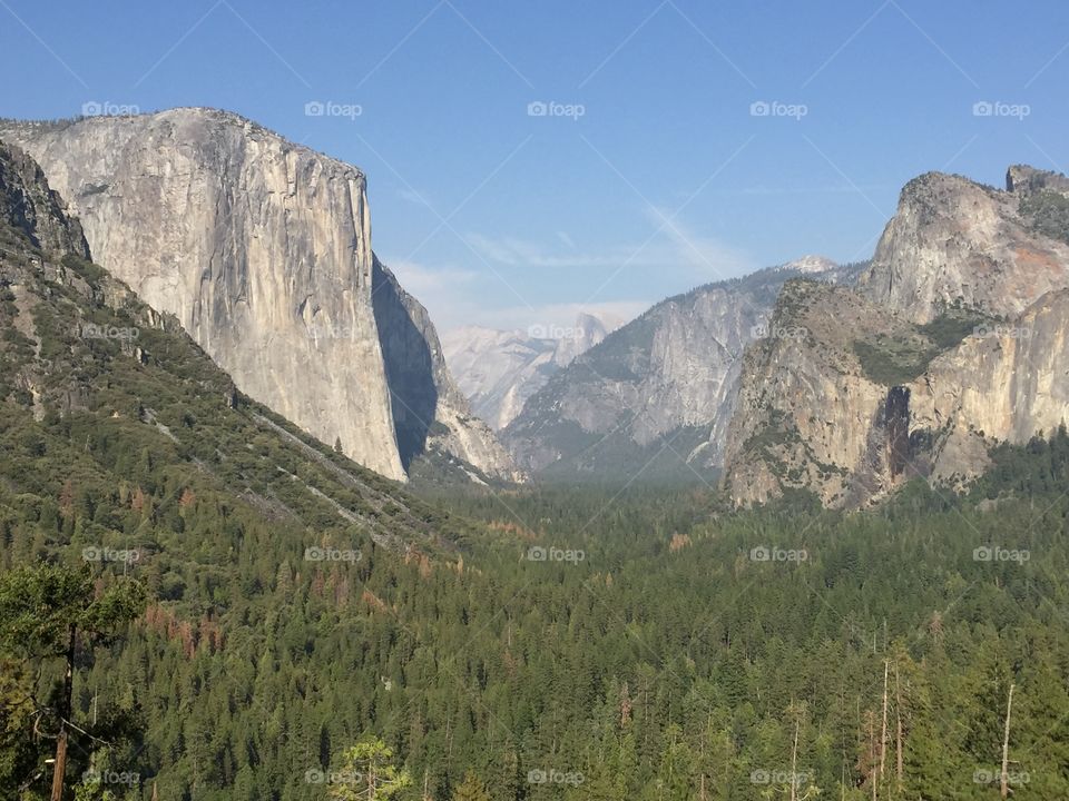 Yosemite valley landscape