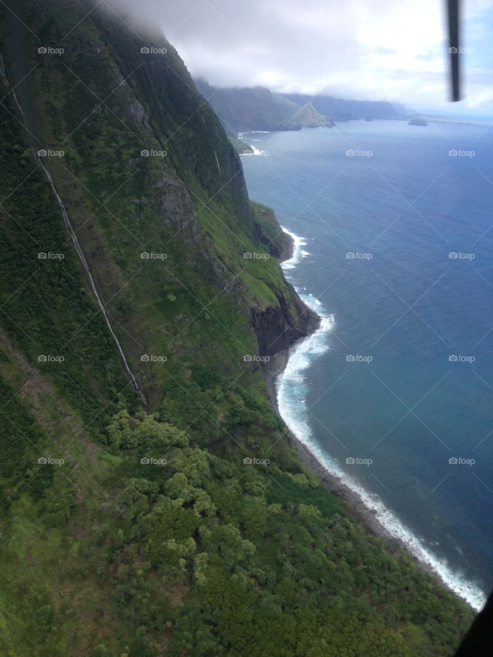 Cliffs of Maui. Cliffs of Maui 