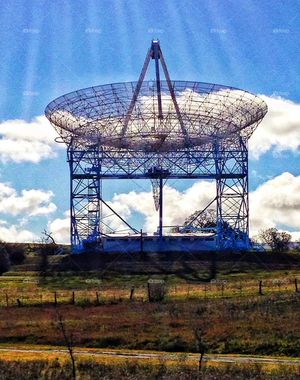 Giant radio telescope looking up at the sky