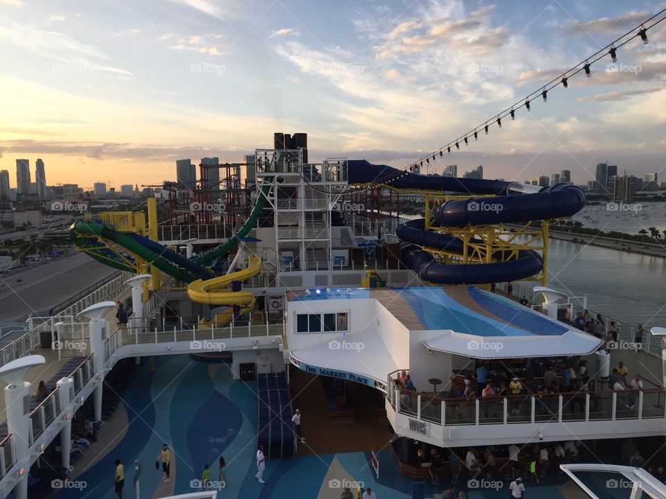 Norwegian Escape 