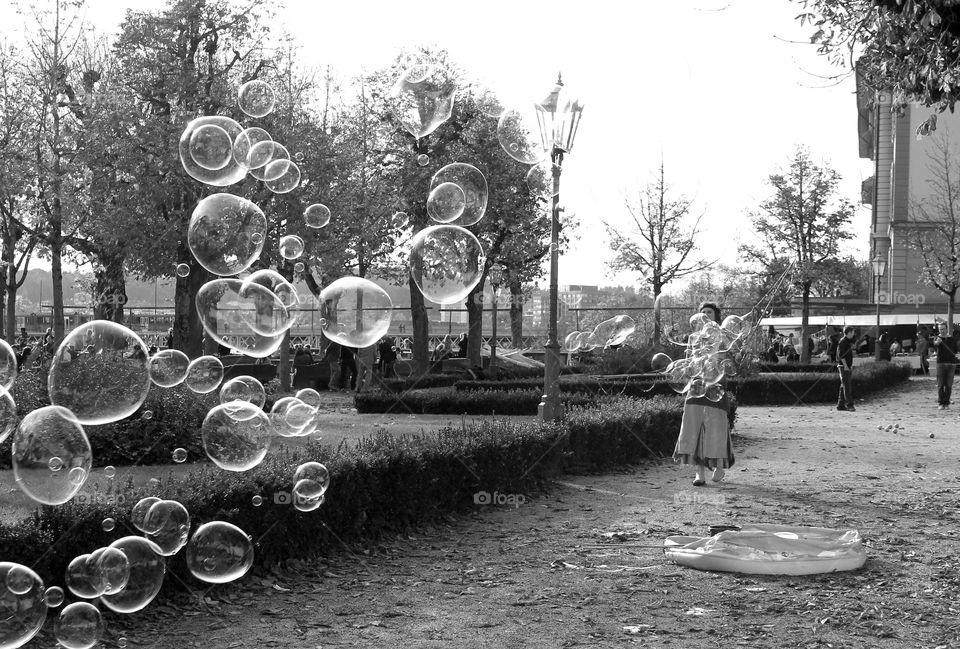 #black and white #street art #bubbles #park #grasd