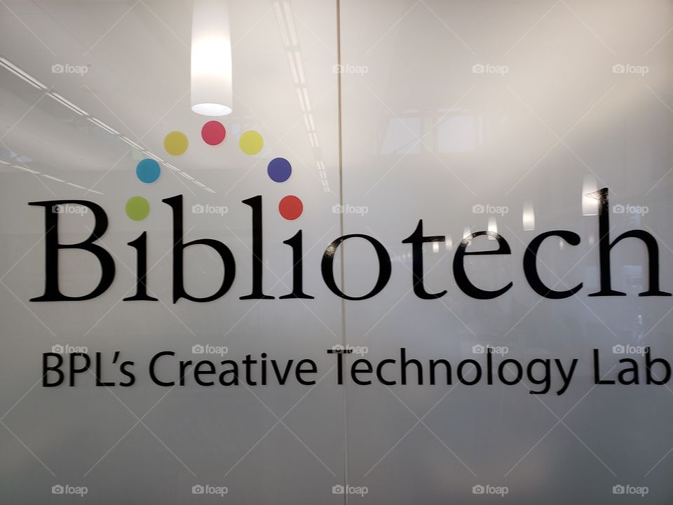 it's the color that creates the author.