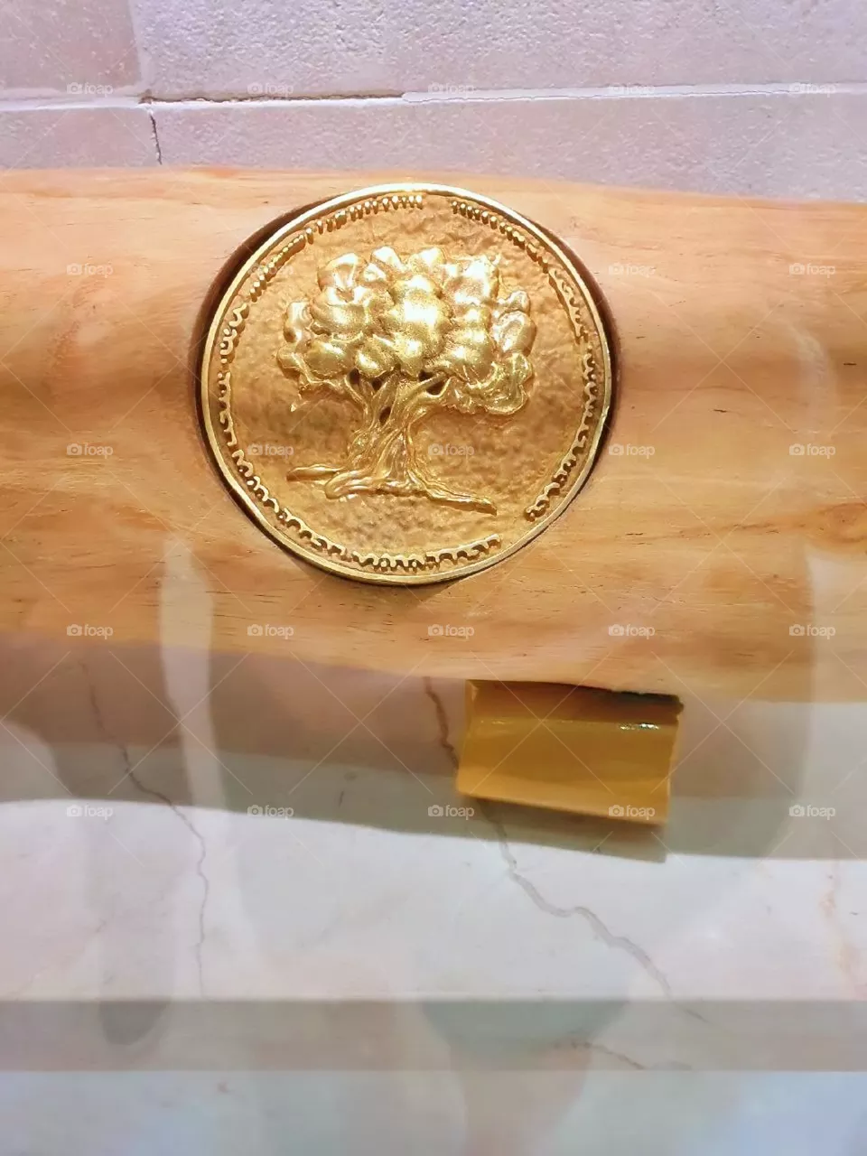 element linear symbol altar decoration famous people king covenant culture jesus worship tradition tourist israeli sacrifice nature menorah temple mount old city destination wall tabernacle biblical gold stone golden archeology israel history temple