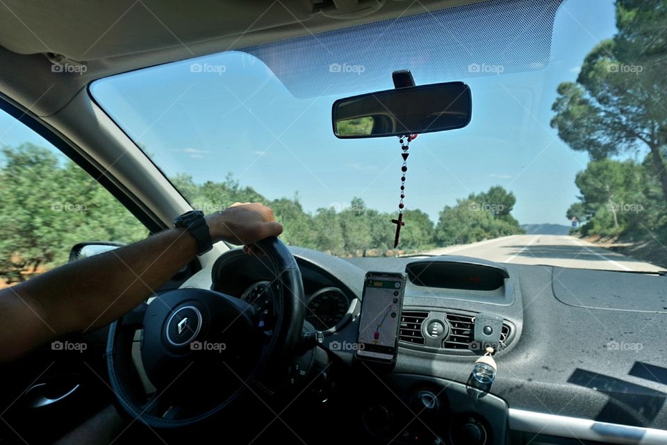 Road#car#drive#travel#nature#view#sky#hand#indoor