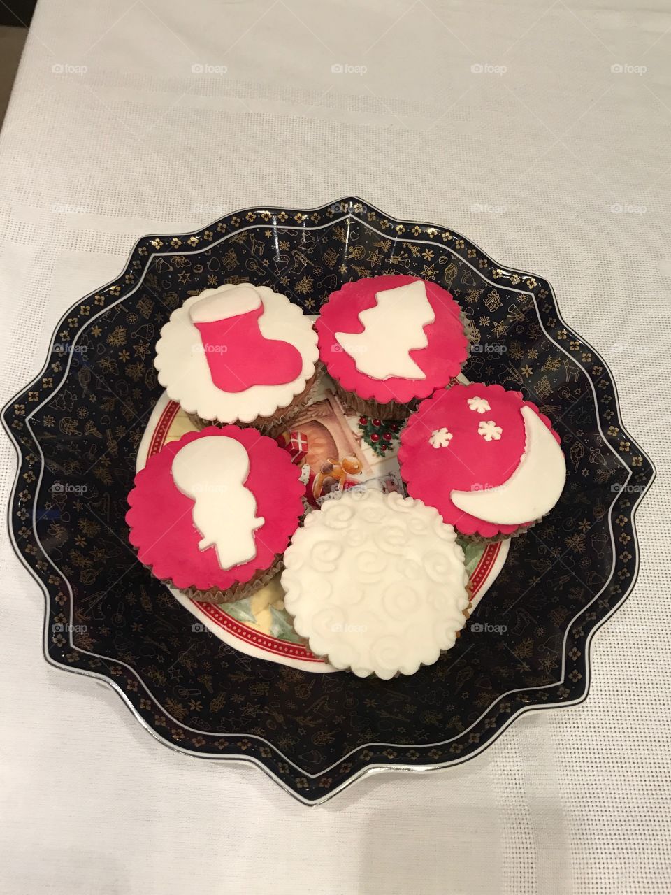 Christmas cupcakes on a plate-red and white
