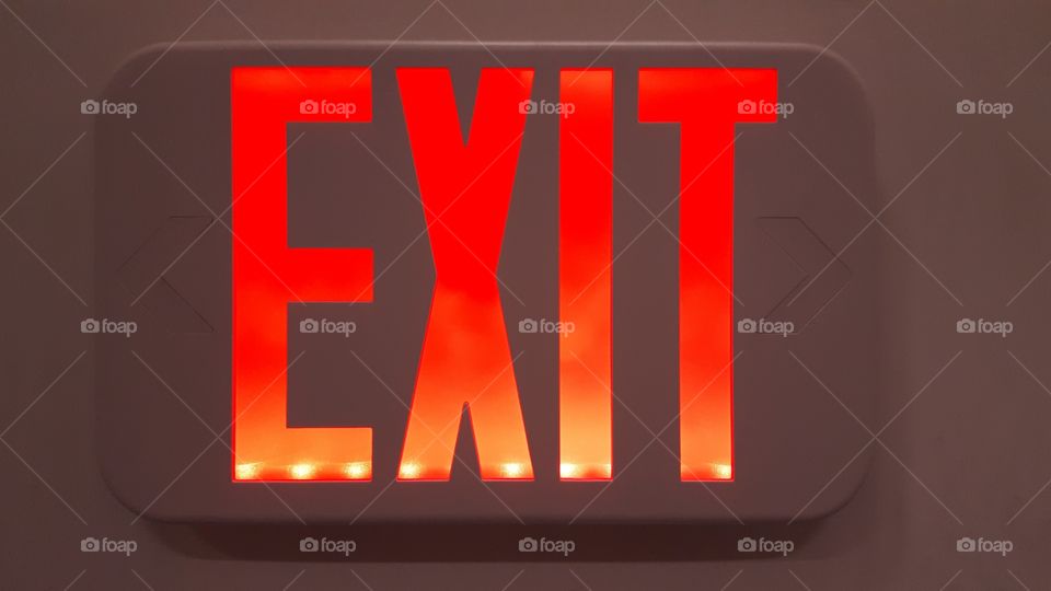 a nicely lit exit sign