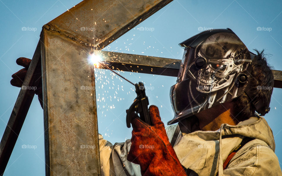 welder working