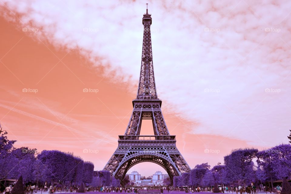 Psychedelic Eiffel