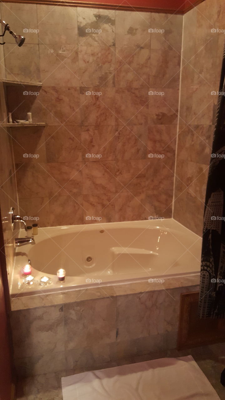 whirlpool bath for two