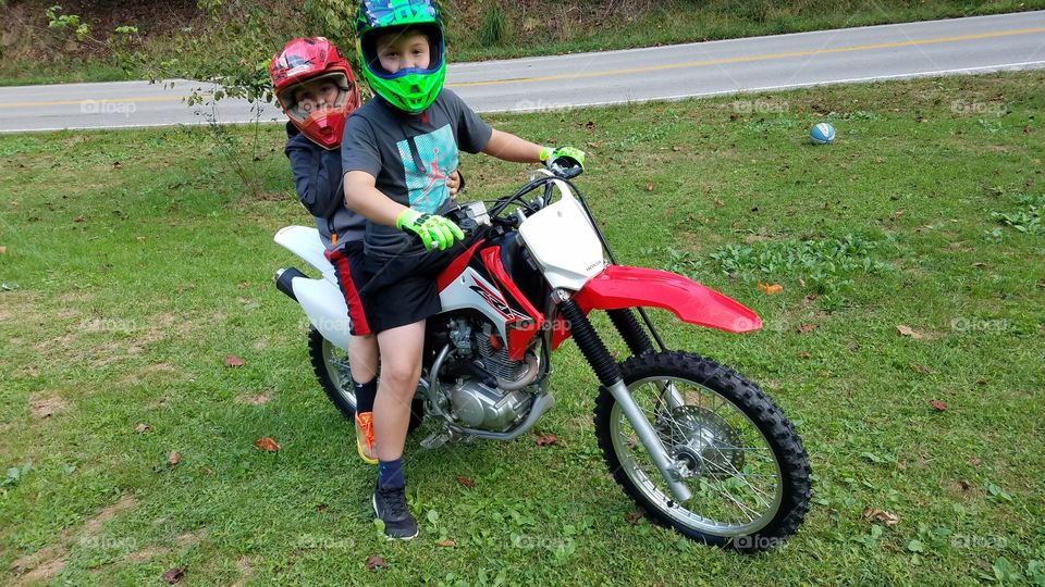 CRF 150 DIRT BIKE 2016