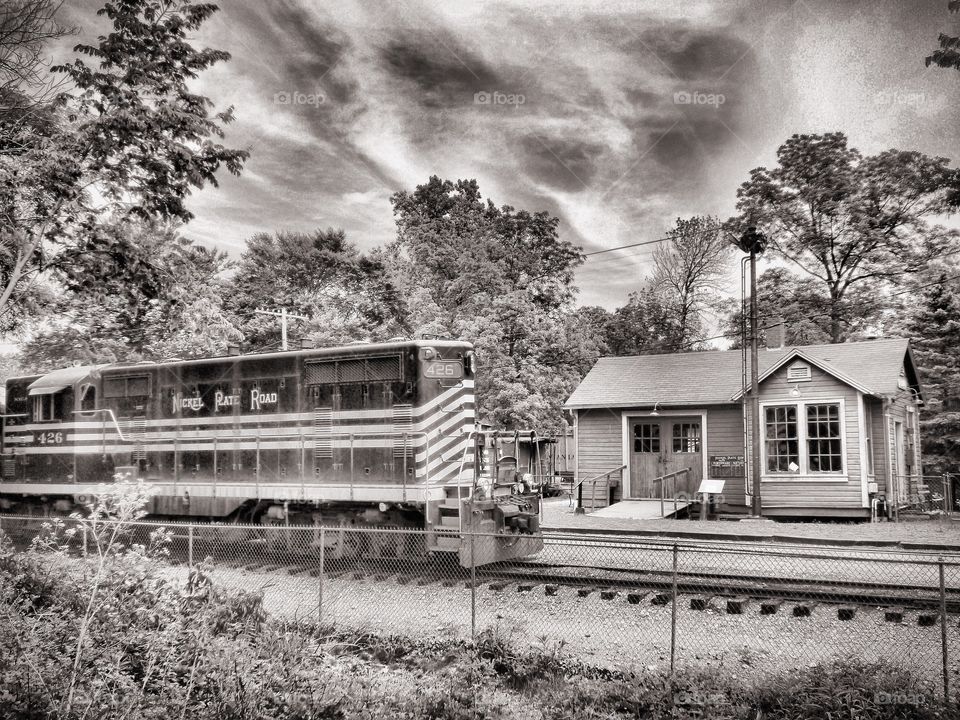 Let's take a train ride 