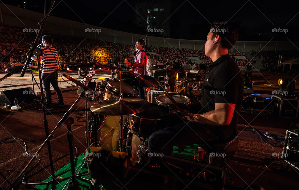 Musical band performance 