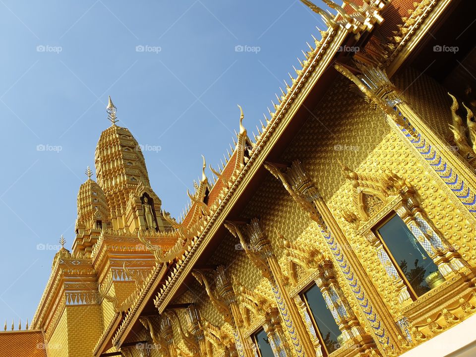 golden temple at Meuangborann