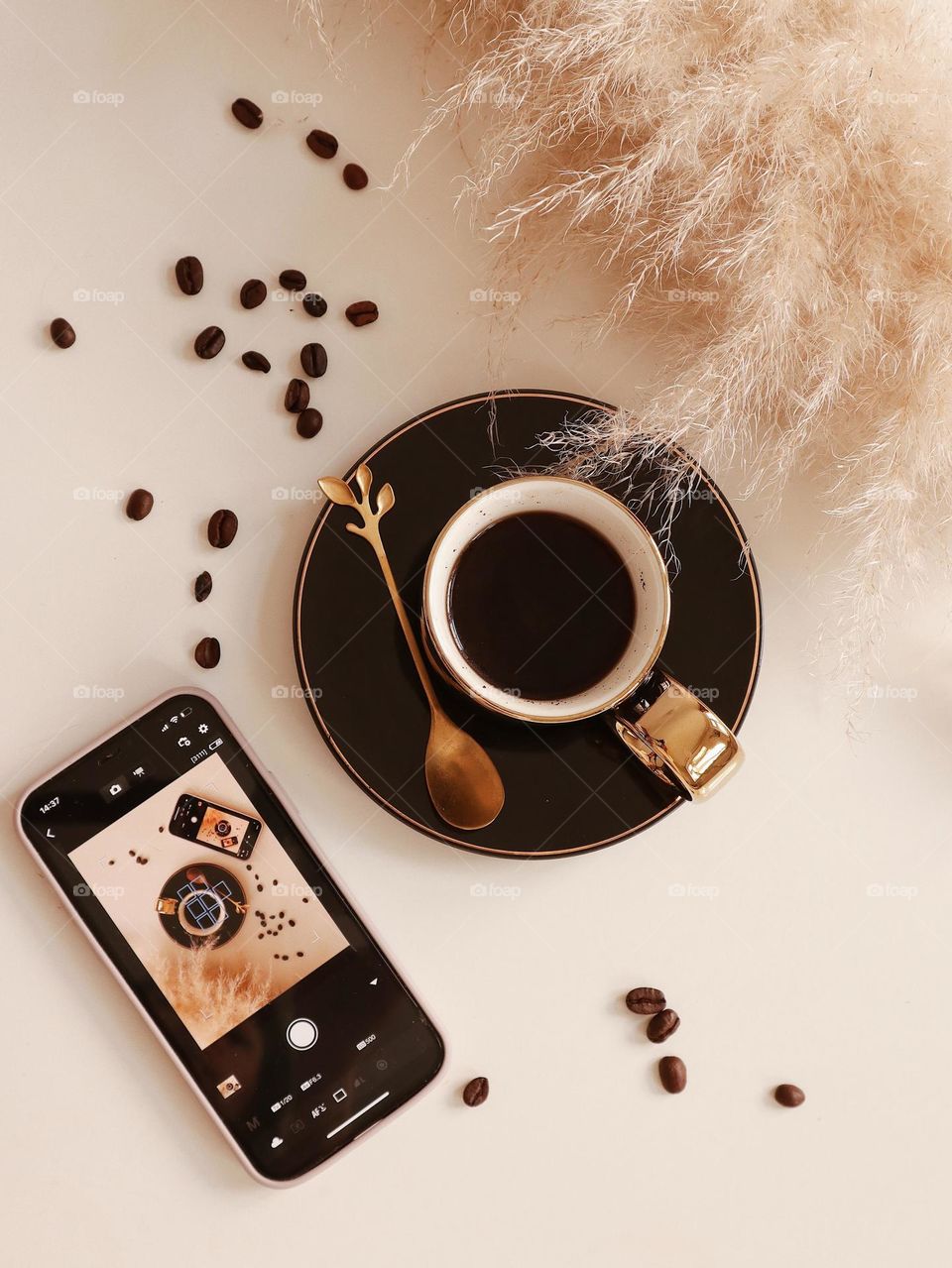 Morning coffee, flatly 