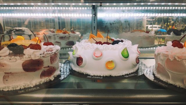 Super Cakes