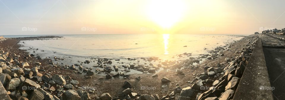 Sunrise at low tide 