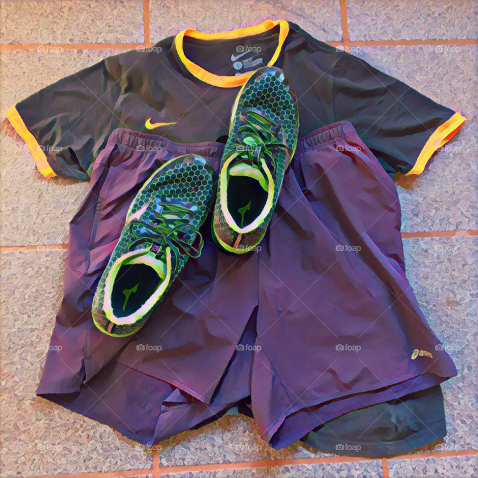 🏃‍♂️ 🇺🇸 Good Morning!  Everything ready to sweat the shirt. Let's go for a good morning jog?  Running is good for your health! / 🇧🇷 Bom dia! Tudo pronto para suar a camisa. Vamos para um bom cooper matinal? Correr faz bem para a saúde!