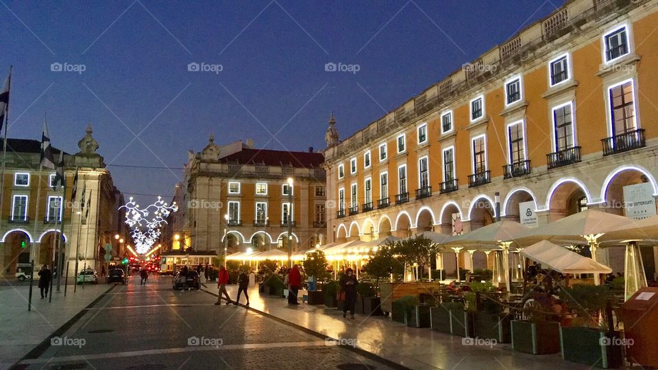 Lisbon by night 