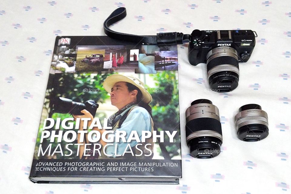 Photography book and mirrorless camera