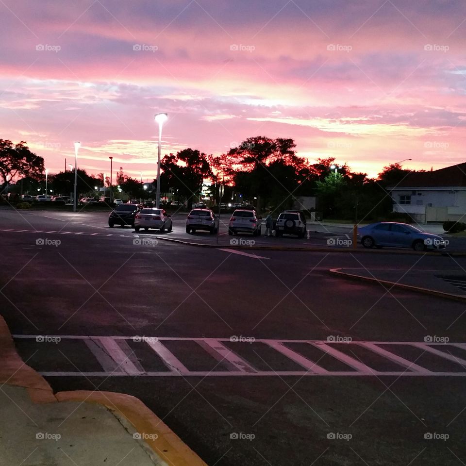 Sunset view from Big Lots' parking lot when I was getting shopping carts