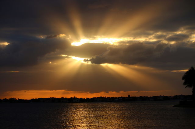 Very dramatic sun rays
