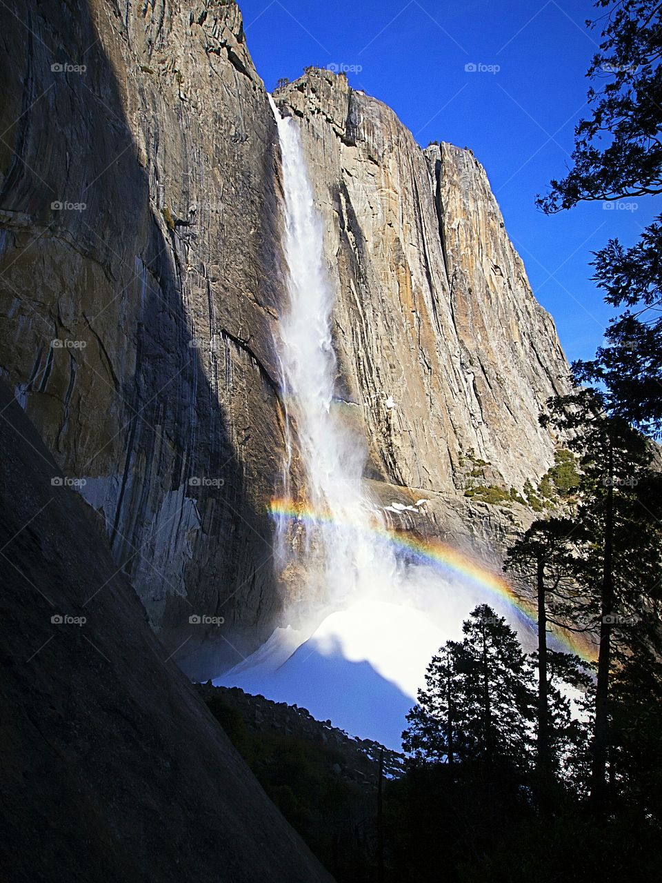 Snow on Yosemite Falls