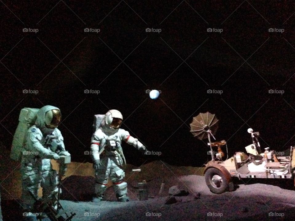 Setup of moon landing
