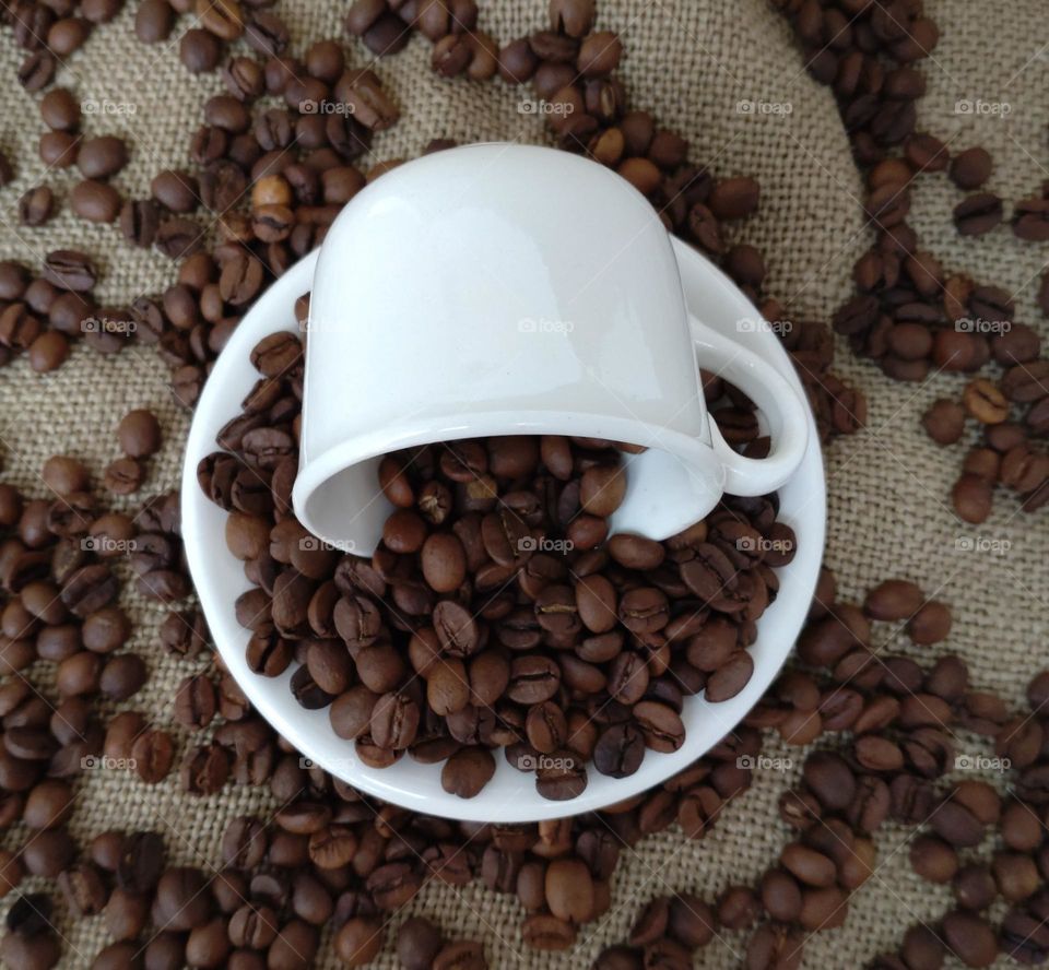 Perfect beginning day🤎🤎  The coffee beans are ready for preparation of the drink🤎☕🤎