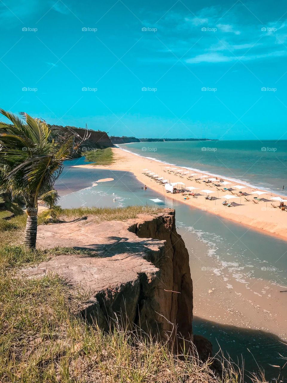 This is the beautiful beaches of cumuruxatiba bahia brasil, a fishing village located in the extreme south of bahia