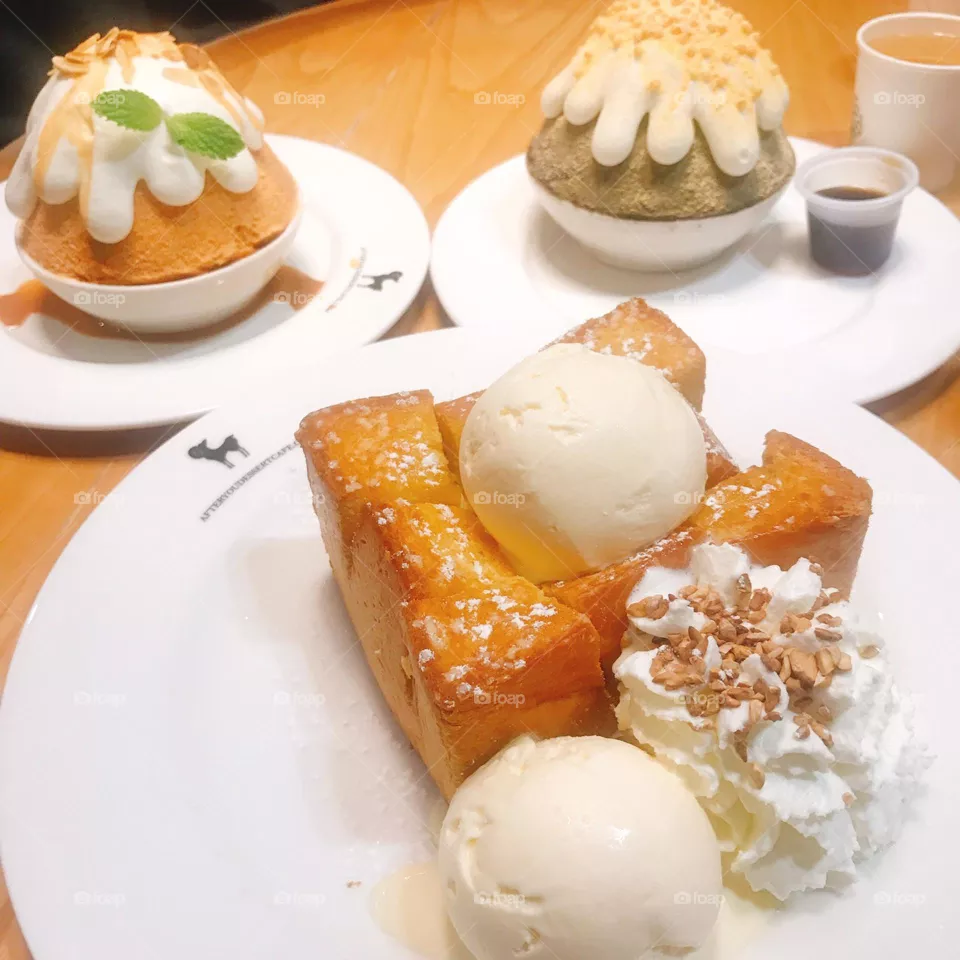 Delish food