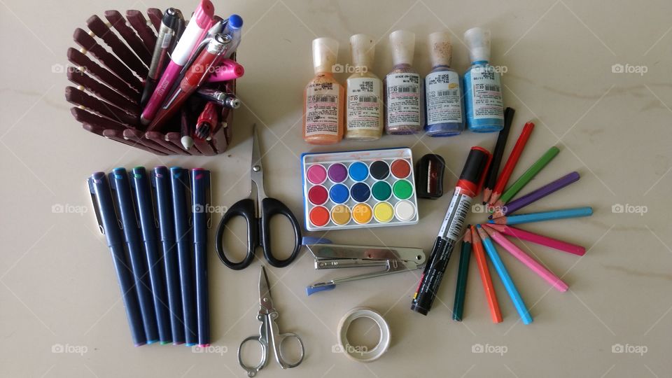 Arts and crafts supply