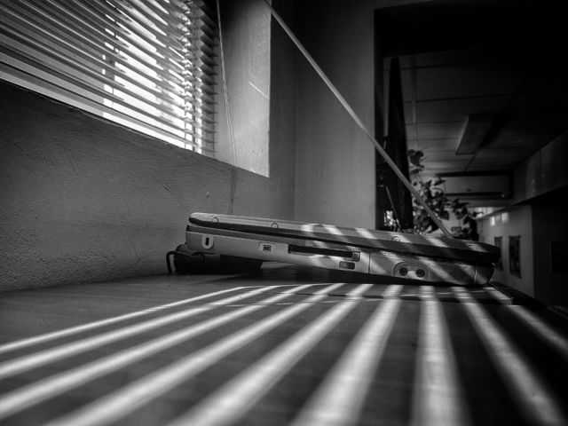 Laptop in BW.