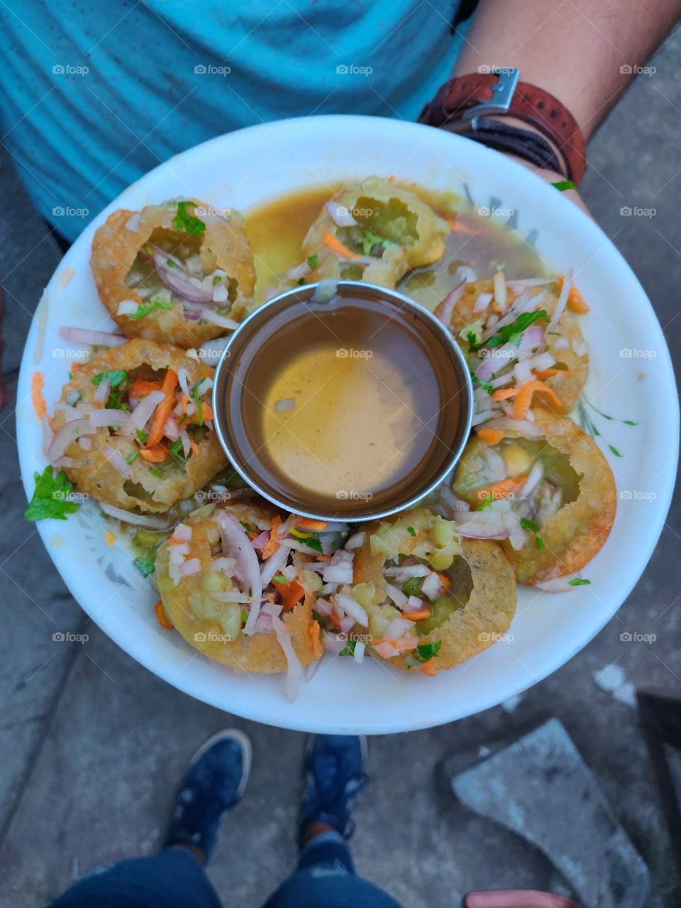 aaha..the very famous panipuri... golgappa..gupchup...puchka...has got many names ...I can just gorge on this 😋😋