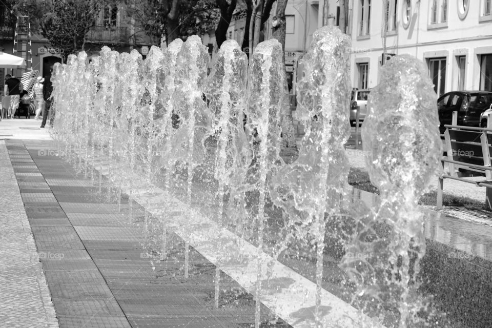 Black and white fountain 