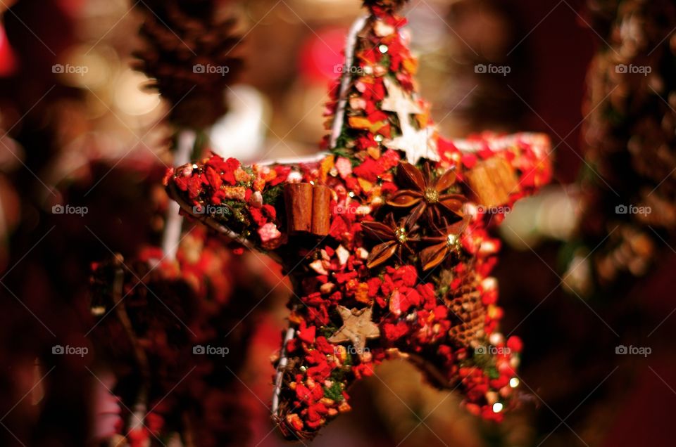 Red Christmas star in German Weihnachtsmarkt