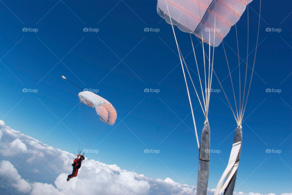 sport flying extreme skydiving by seeker