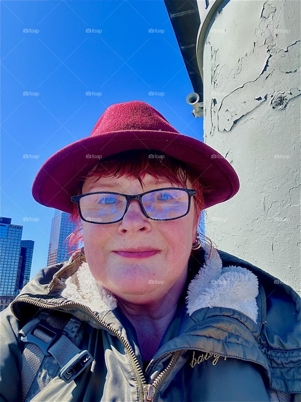 This is me, “Petra Schiller” a.k.a. “Maxine Firefox” a.k.a. “Maximiliane Feuerfuchs” at the central outpost of the “Pulaski Bridge” at “Newtown Creek” that connects LIC, Queens to “Greenpoint”, Bklyn on a sunny day in March 2024. Hypnotic Productions
